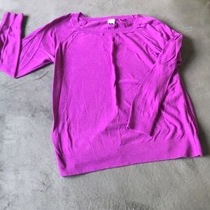 Thin magenta sweater